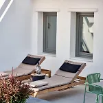 Alleys All-suite & Hotel