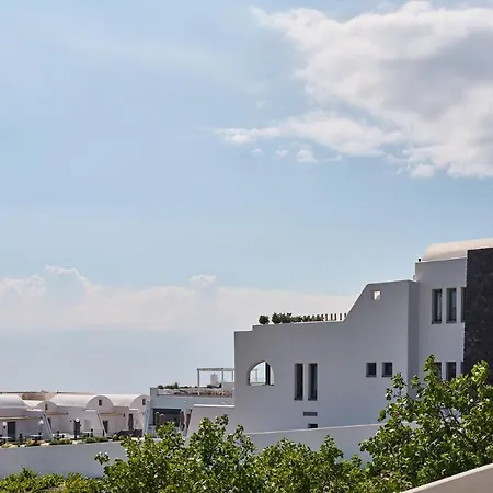 Alleys All-suite & Hotel Pýrgos