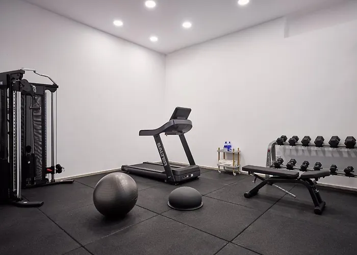 Alleys All-suite & Pýrgos