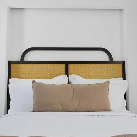 Alleys All-suite & Hotel Pyrgos Kallistis