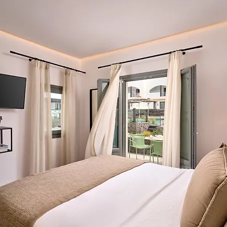 Hotel Alleys All-suite & Pyrgos Kallistis