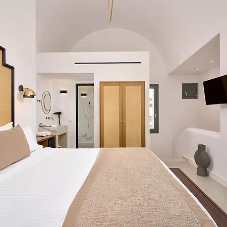 Hotel Alleys All-suite & Pyrgos Kallistis