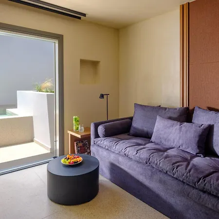 Hotel Alleys All-suite & Pyrgos Kallistis