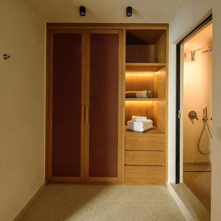 Hotel Alleys All-suite & 5*
