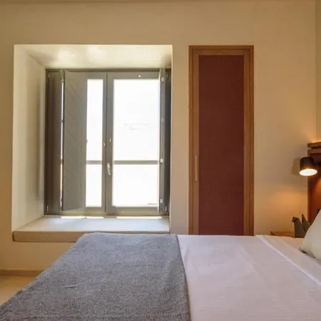 Hotel Alleys All-suite & Pyrgos Kallistis