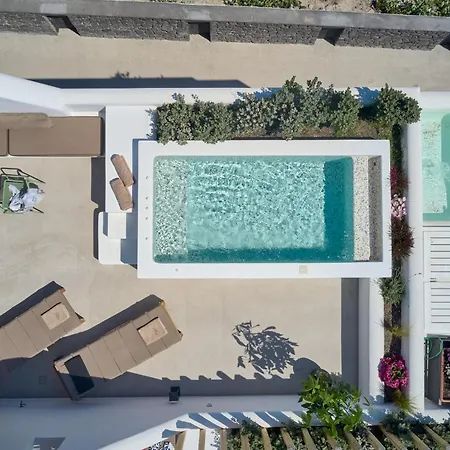 Hotel Alleys All-suite & Pýrgos