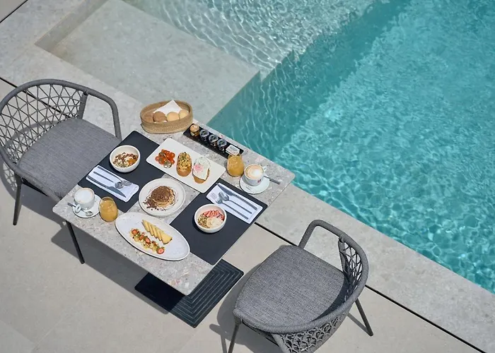 Hotel Alleys All-suite & Pýrgos